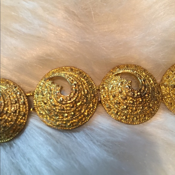 Gold Aztec bracelet - Picture 3 of 6